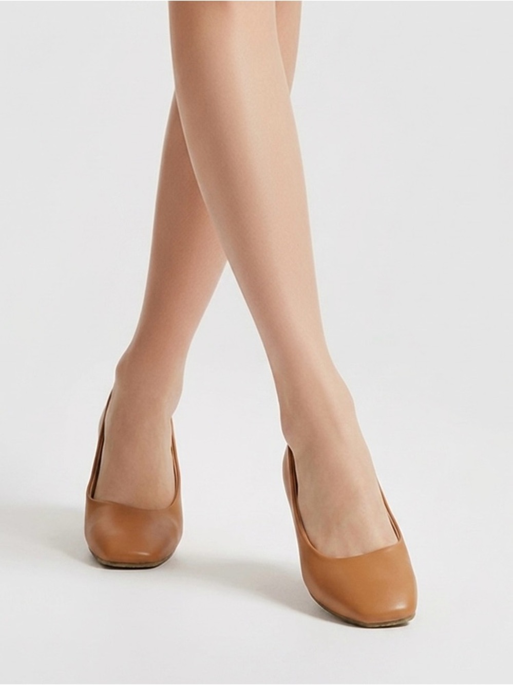 Musshoe Women’s Sz 8 Classic Tan Faux Leather memory foam comfort Ballet Flats